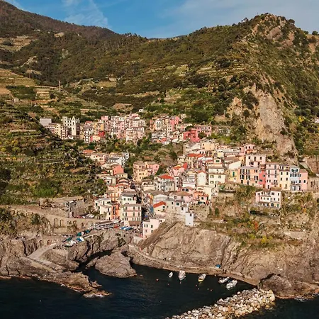 Filo Di Mare In Manarola, Cinque Terre *
